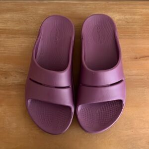 Oofos Ooahh Slide Sandal